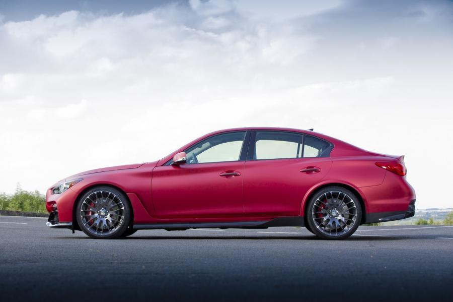  Infiniti Q50 Eau Rouge 2014 года  (фото 4 из 25)